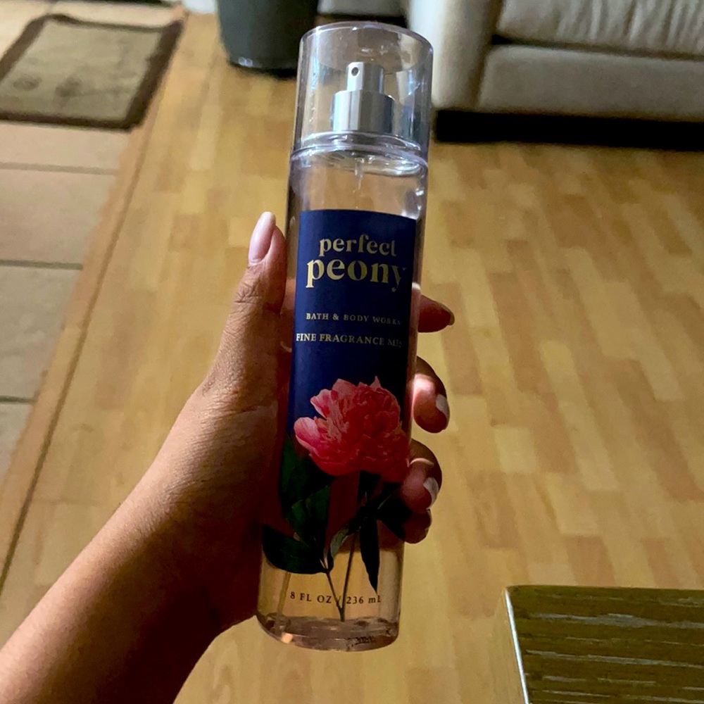 Sweet flower fragrance